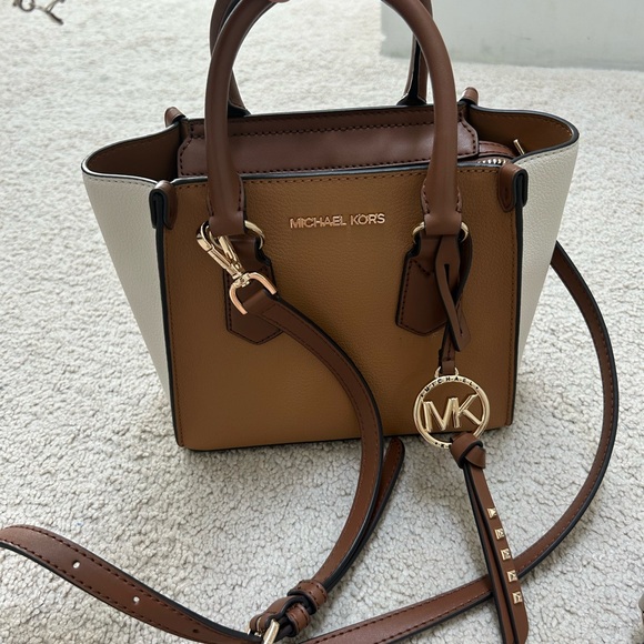 Micheal Kors Kris small satchel - Picture 2 of 10